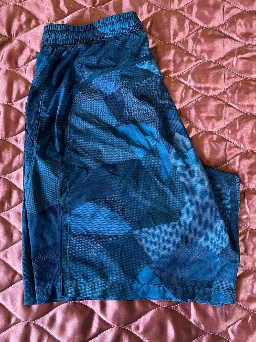 lululemon athletica Men's Teal and Navy Geometric Swim Hybrids
